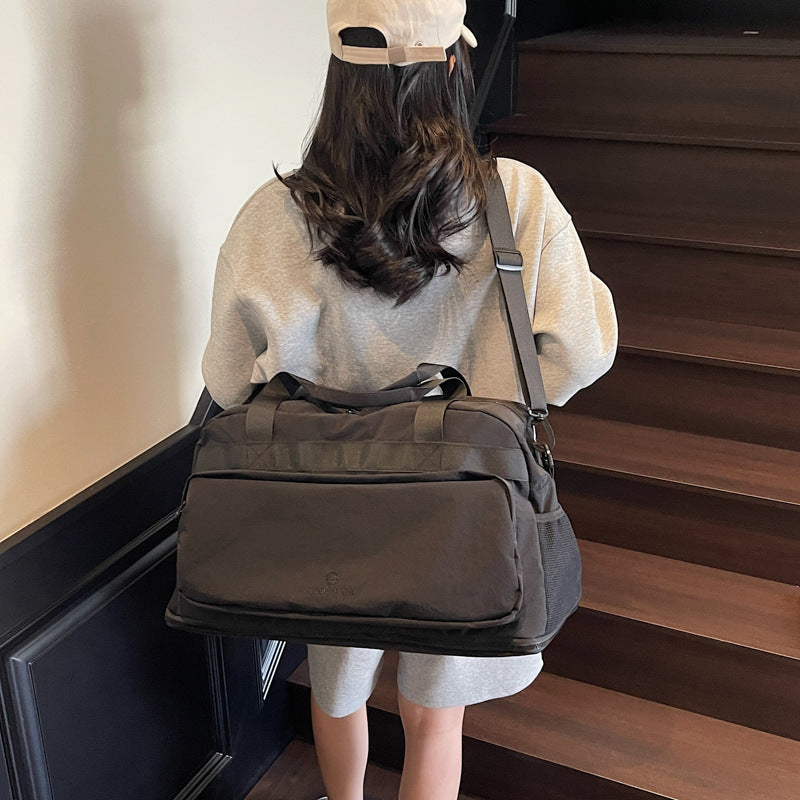 Versatile Lightweight Exercise Duffle Bag Bowlift