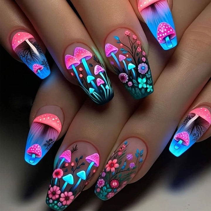 Creative flower and mushroom design artificial nails Bowlift