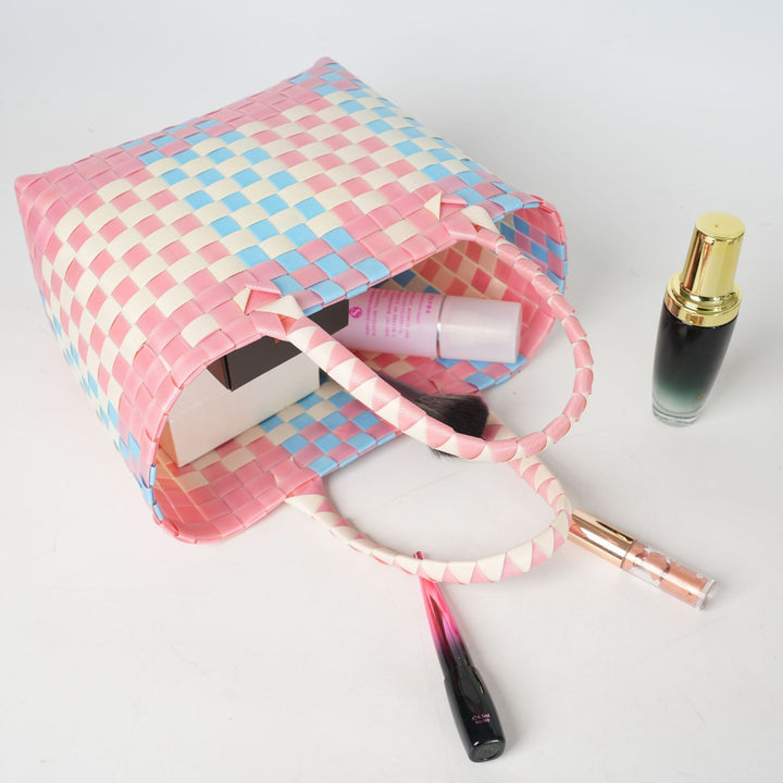 Handwoven basket bag with modern structural pattern Bowlift