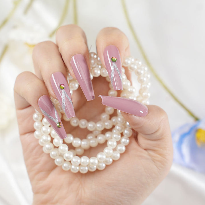 Glamorous Stiletto Nail Tips Bowlift