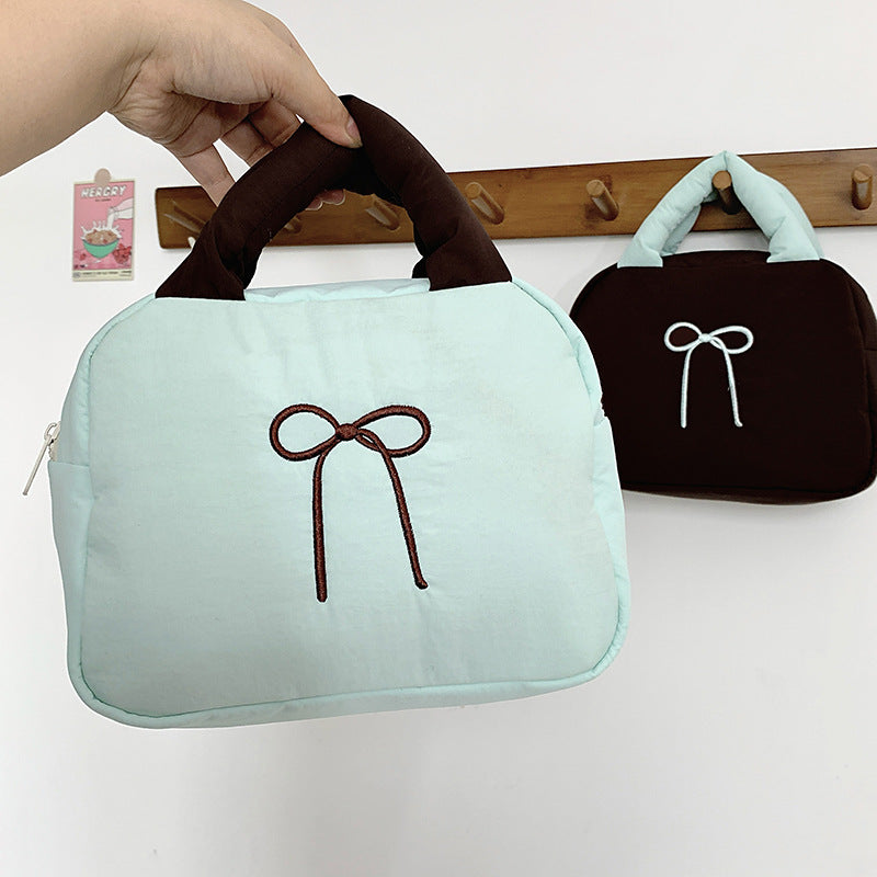 Stylish and Practical Wedding Bag Bowlift