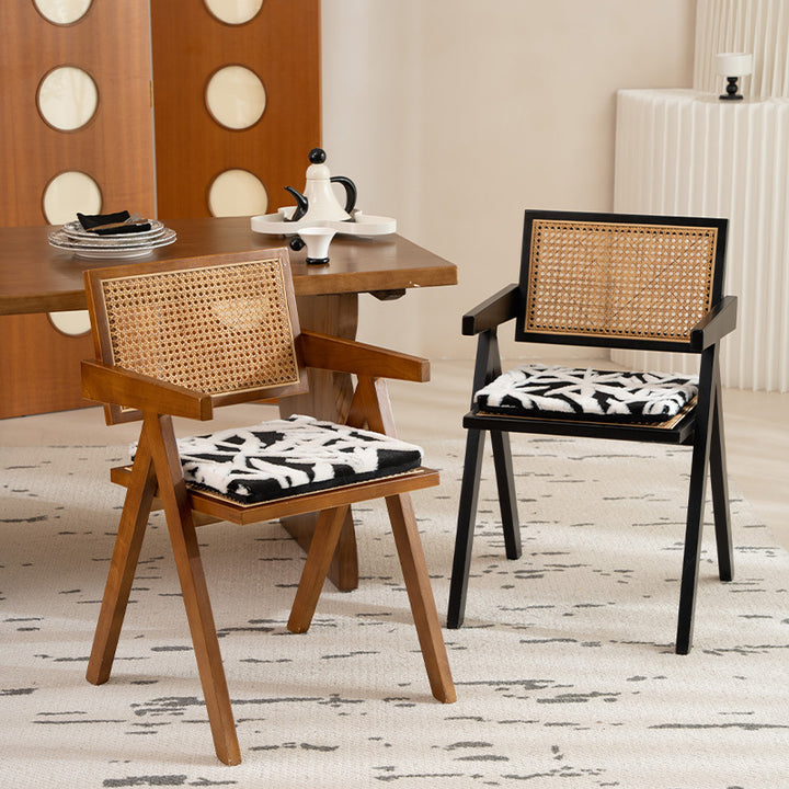 Padded seat cushion with hand-tufted leaf pattern and fastening ties Bowlift