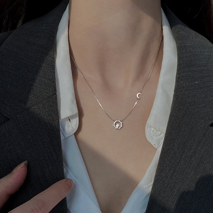 Elegant Geometric Pendant Necklace Bowlift