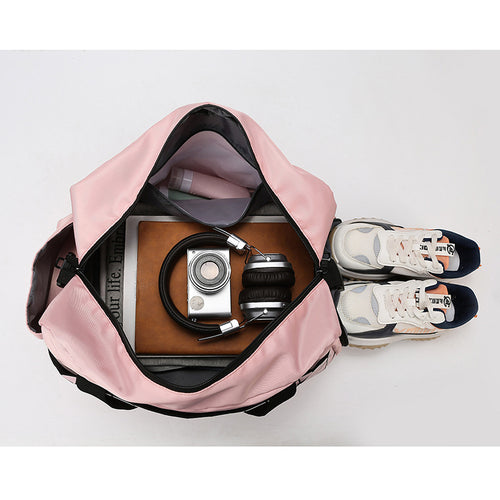 Multifunctional Sports Duffel Bag with Structured Design Bowlift