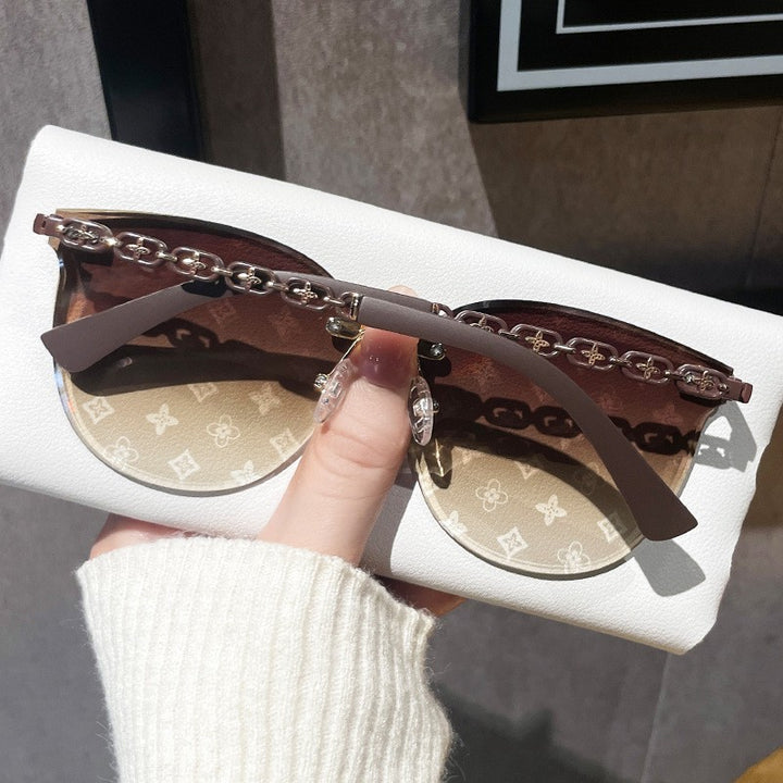 Women Cat-Eye Sunglasses with Luxurious Design and High-Quality UV Protection Bowlift
