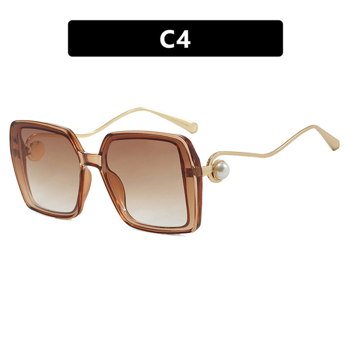 Women's fashionable square glasses with elegant metal frame and unique accents Bowlift