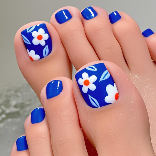 Floral-Themed Pedicure Nail Art Bowlift