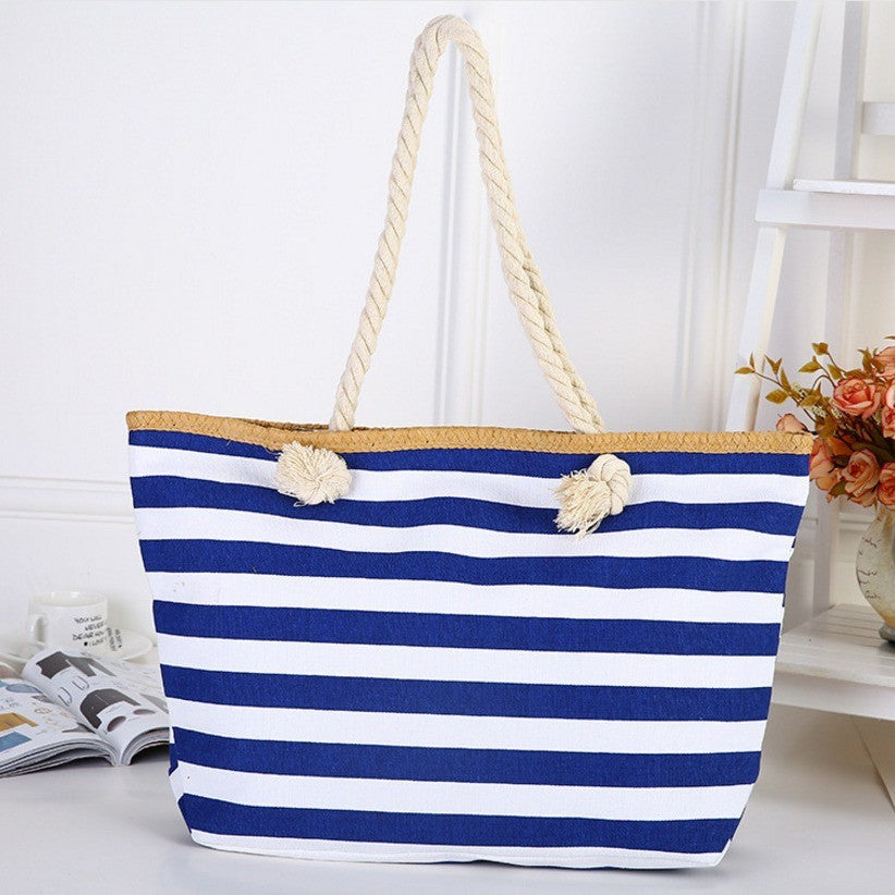 Beach bag with maritime stripe design Bowlift