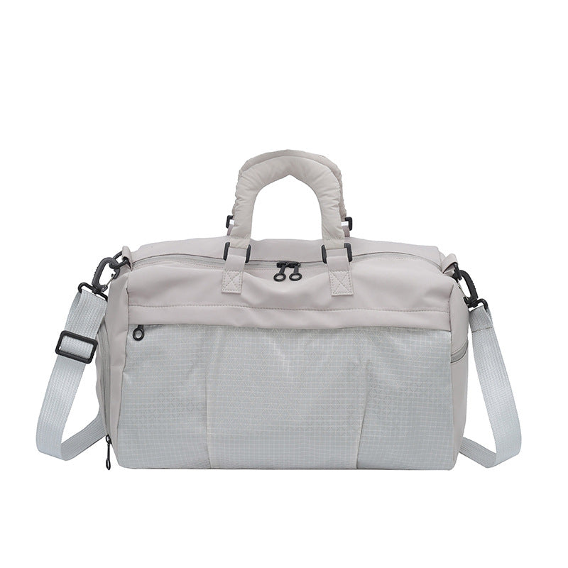 Versatile Travel Duffel with Multi-Pocket Design