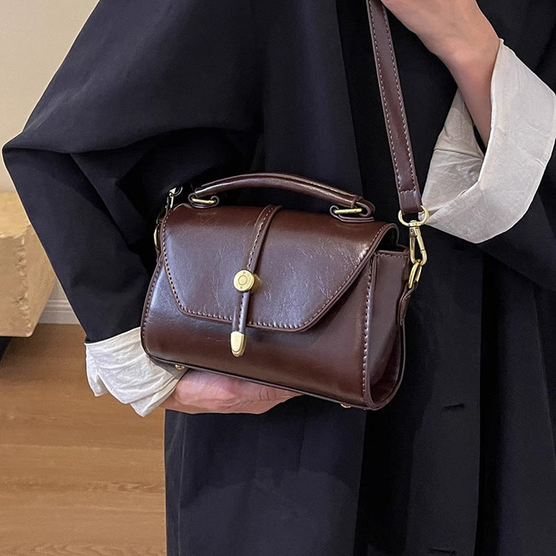 Chic Leather Crossbody Bowlift