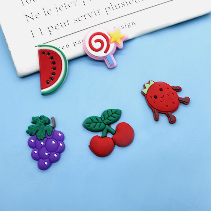 Unisex pin in sweet lollipop design Bowlift