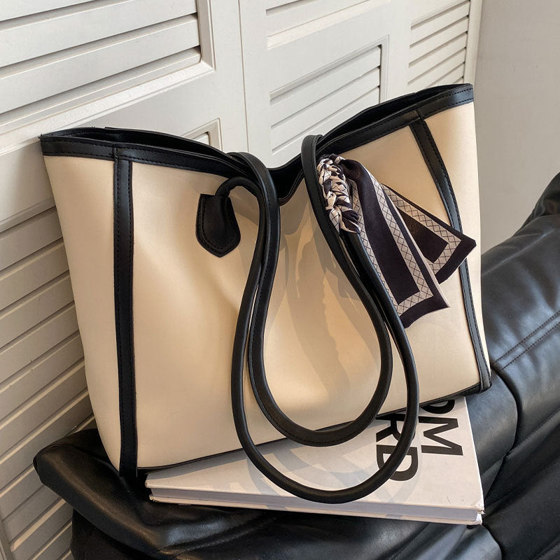 Elegant Large Tote Handbag Bowlift
