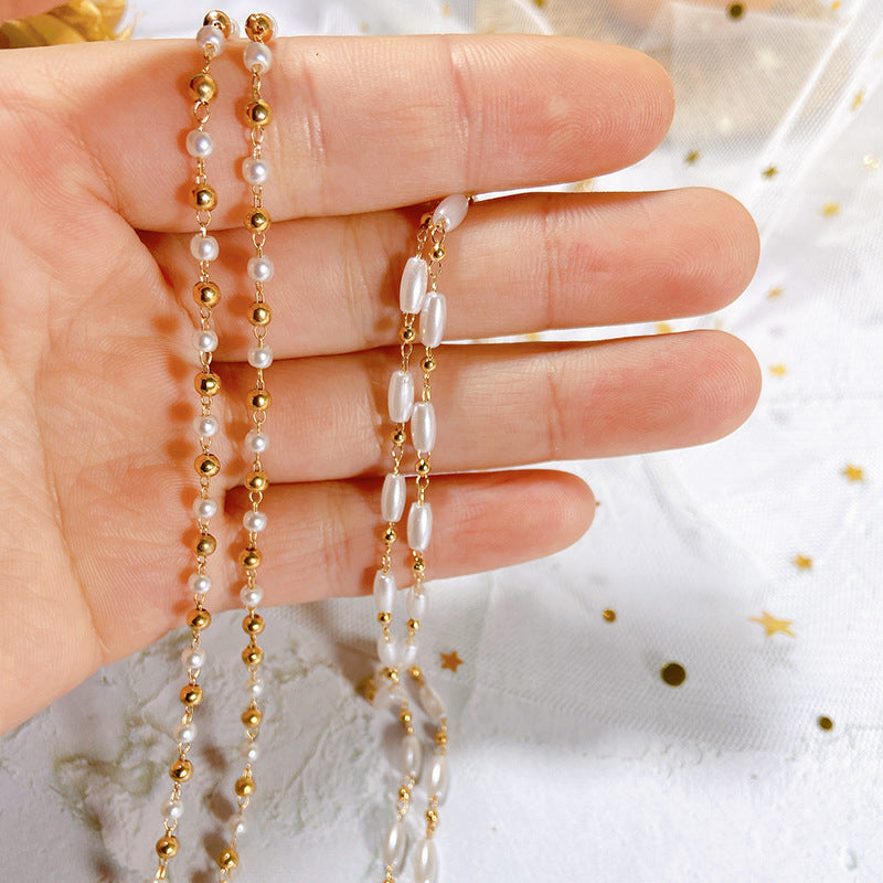 Elegant glasses holder chain with pearls Bowlift