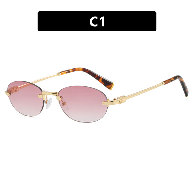 Women's fashion sunglasses with oval frame and elegant accents Bowlift