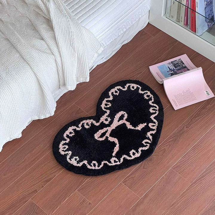 Heart-Shaped Plush Bath Mat Bowlift