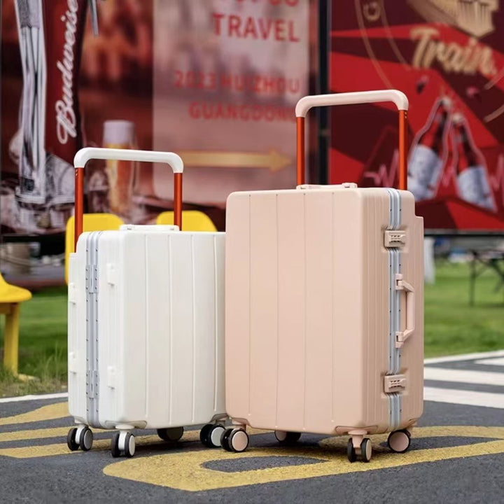 Unisex Compact Hard-Shell Spinner Luggage Bowlift