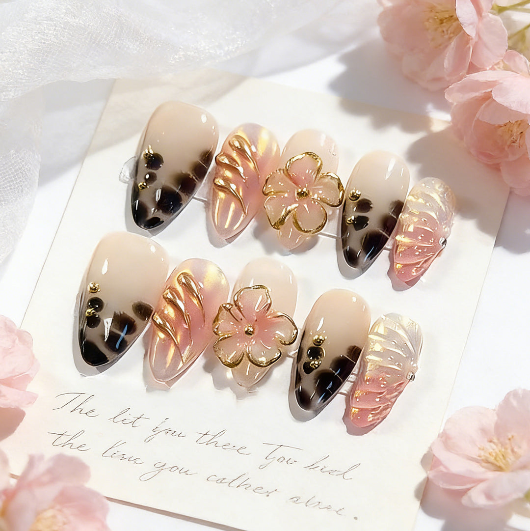Artistic Floral Press-On Nail Set