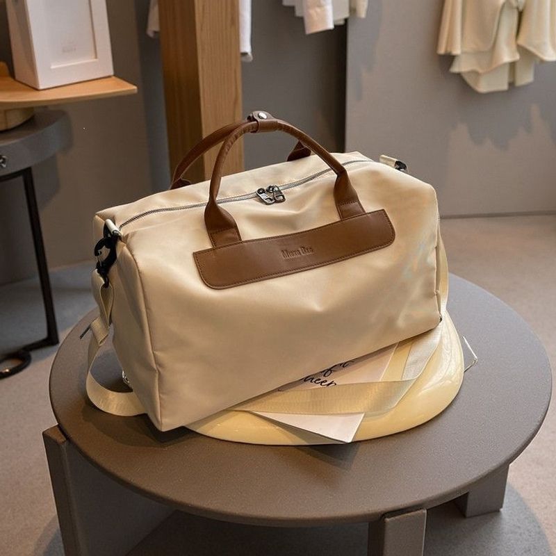 Spacious Multi-Purpose Travel Duffel Bag Bowlift
