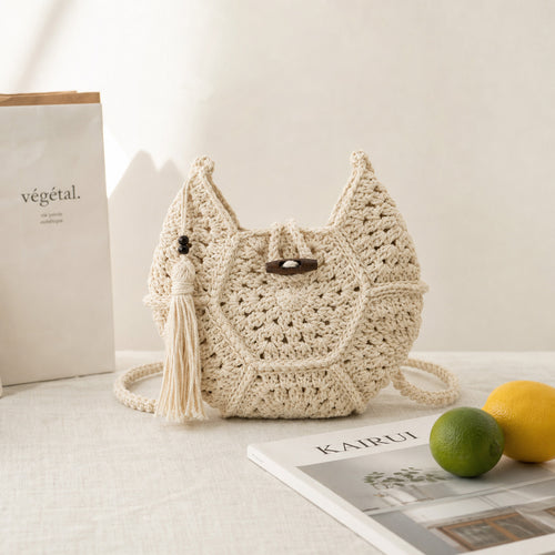 Hand-knotted shoulder bag with tassels Bowlift