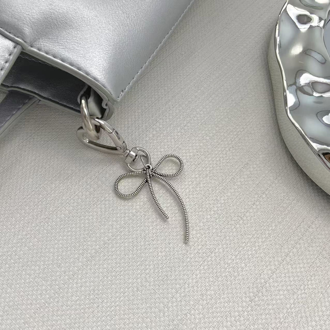 Elegant Bow-Shaped Keychain Bowlift 1787102672