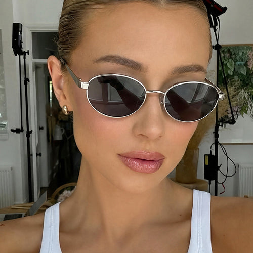 Women's fashionable sunglasses in an elegant oval design with a high-quality metal frame Bowlift