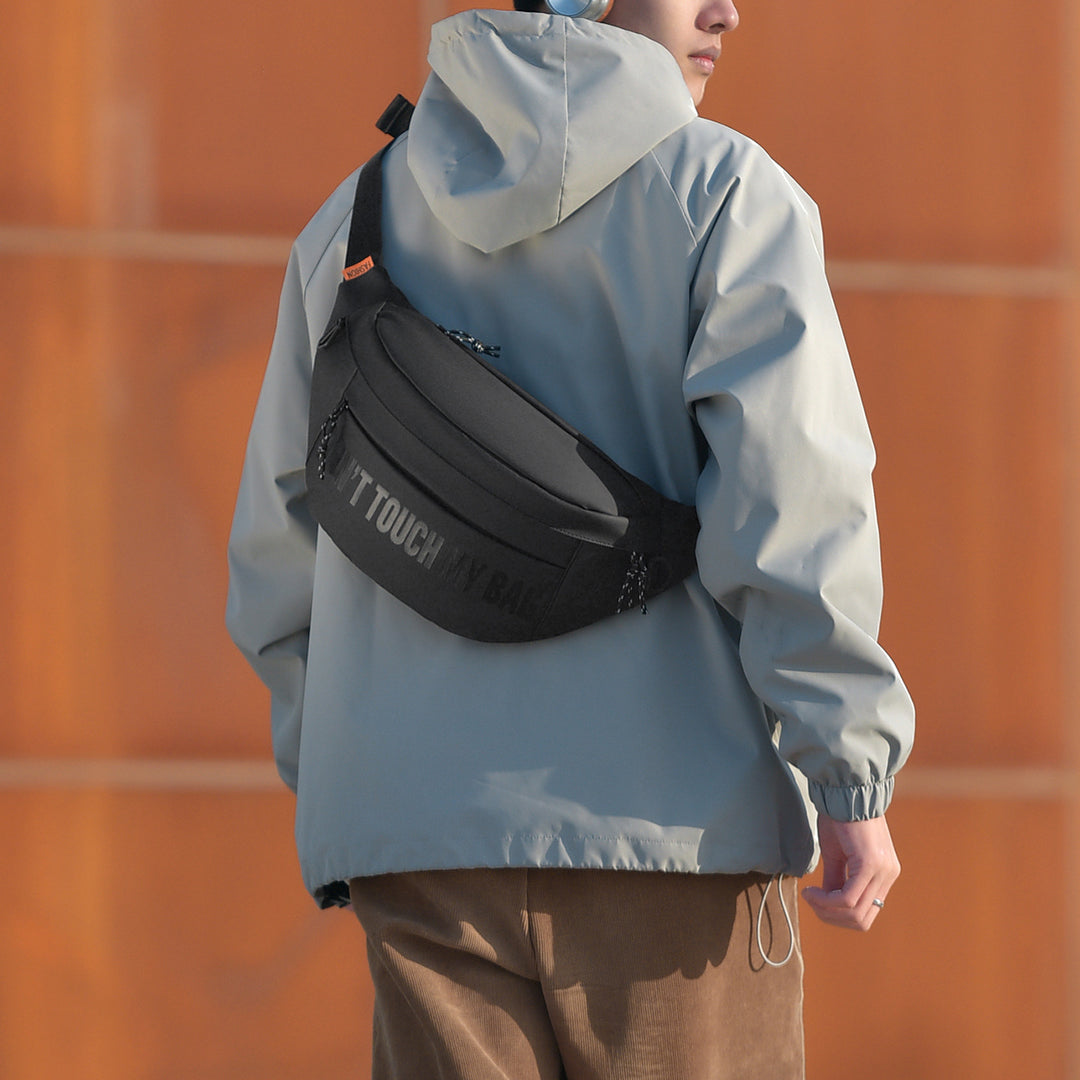 Bum bag with spacious main compartment and stylish design Bowlift