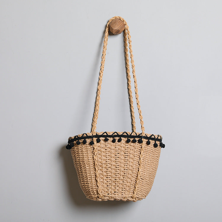 Delicate beach bag with pompons Bowlift