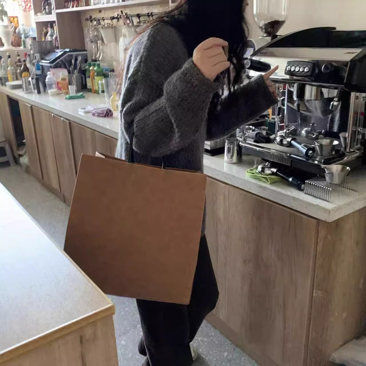 Elegant Handbag Bowlift