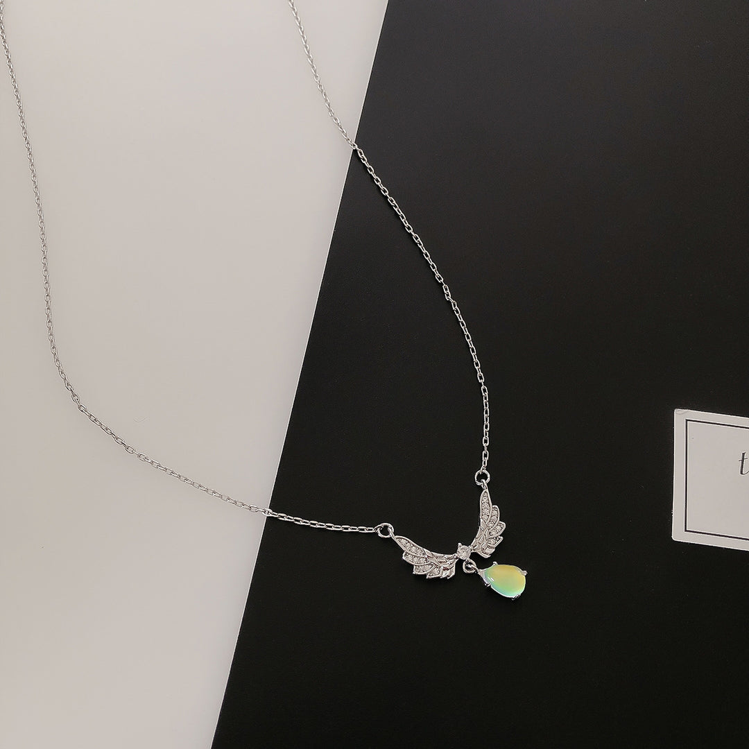 Elegant Winged Pendant Necklace Bowlift