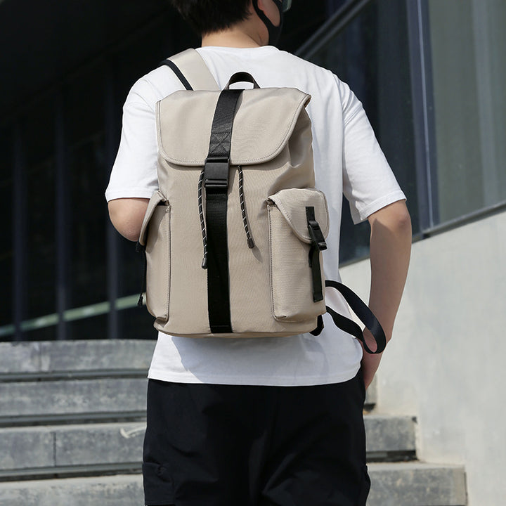 Backpack with large storage space and numerous compartments Bowlift