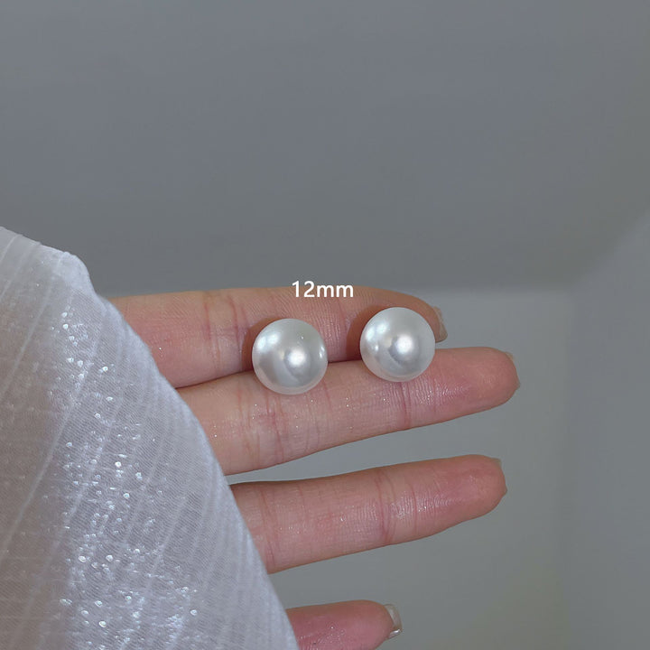 Pearl earrings Bowlift