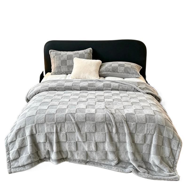 Textured Patchwork Fleece Blanket Bowlift
