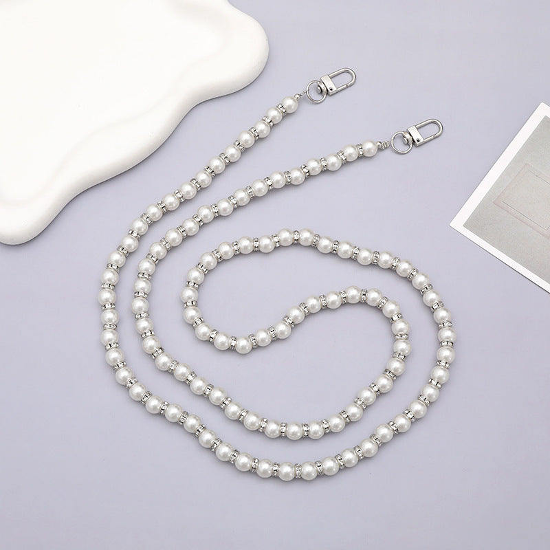 Elegant Beaded Eyewear Retainer Bowlift