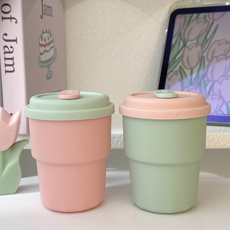 Women's Reusable Drinking Cup with Integrated Straw and Secure Closure Bowlift