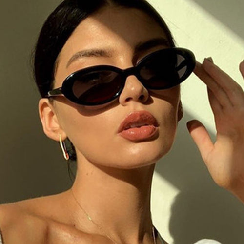 Ladies Cat-Eye Sunglasses with Transparent Frame and Gradient Lenses Bowlift