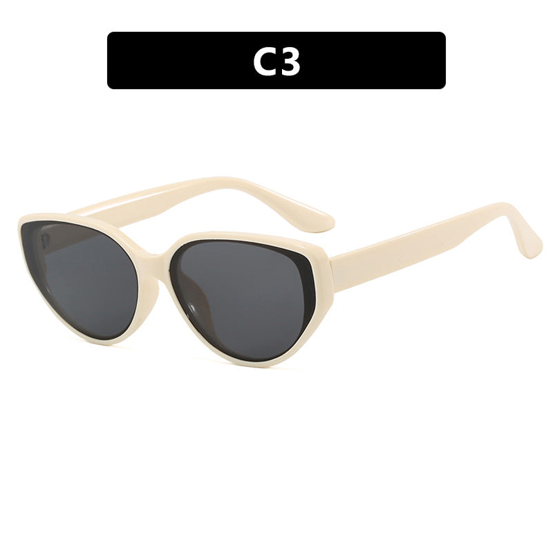 Ladies Cat-Eye Sunglasses with fashionable tortoiseshell pattern and UV protection Bowlift