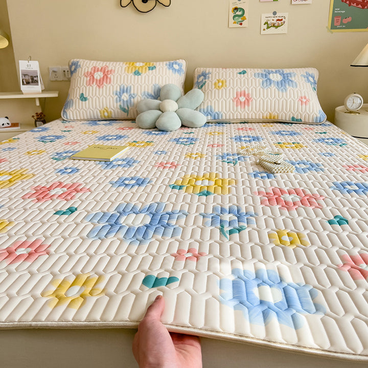 Playful Rabbit-Themed Quilted Bedspread Set