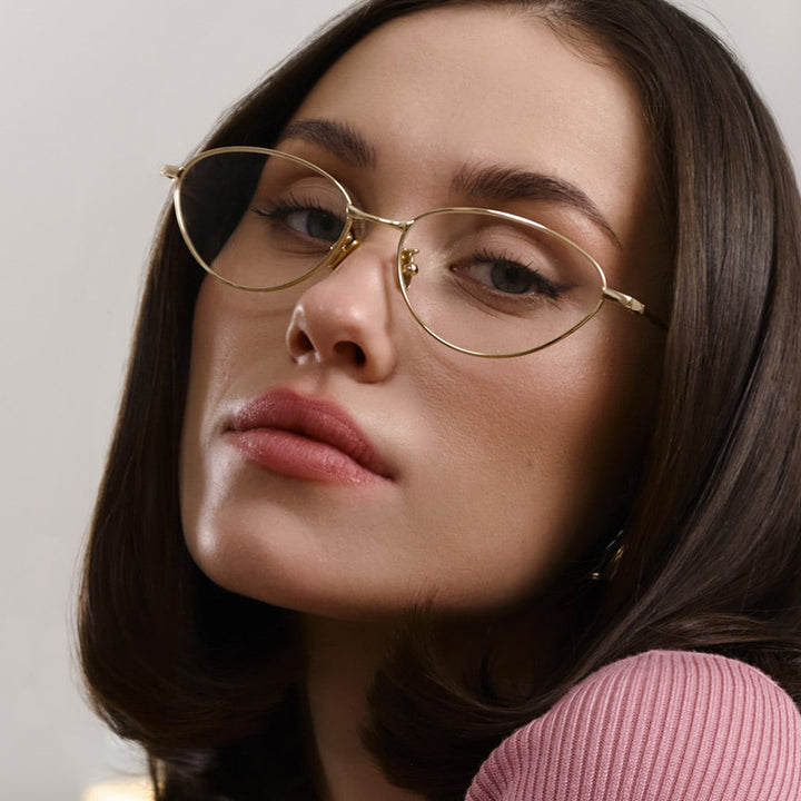 Women’s stylish sunglasses in elegant oval design Bowlift