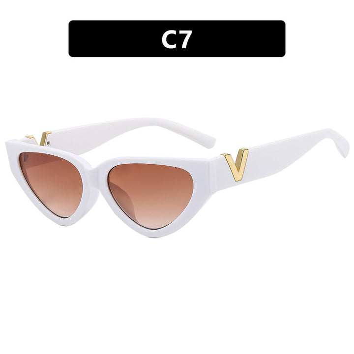 Women's Cat-Eye Sunglasses with Stylish Zebra Design and Luxurious Accents Bowlift