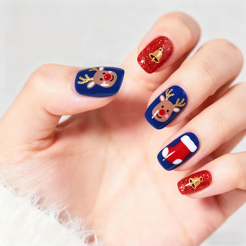 Festive artificial nails with Christmas design Bowlift