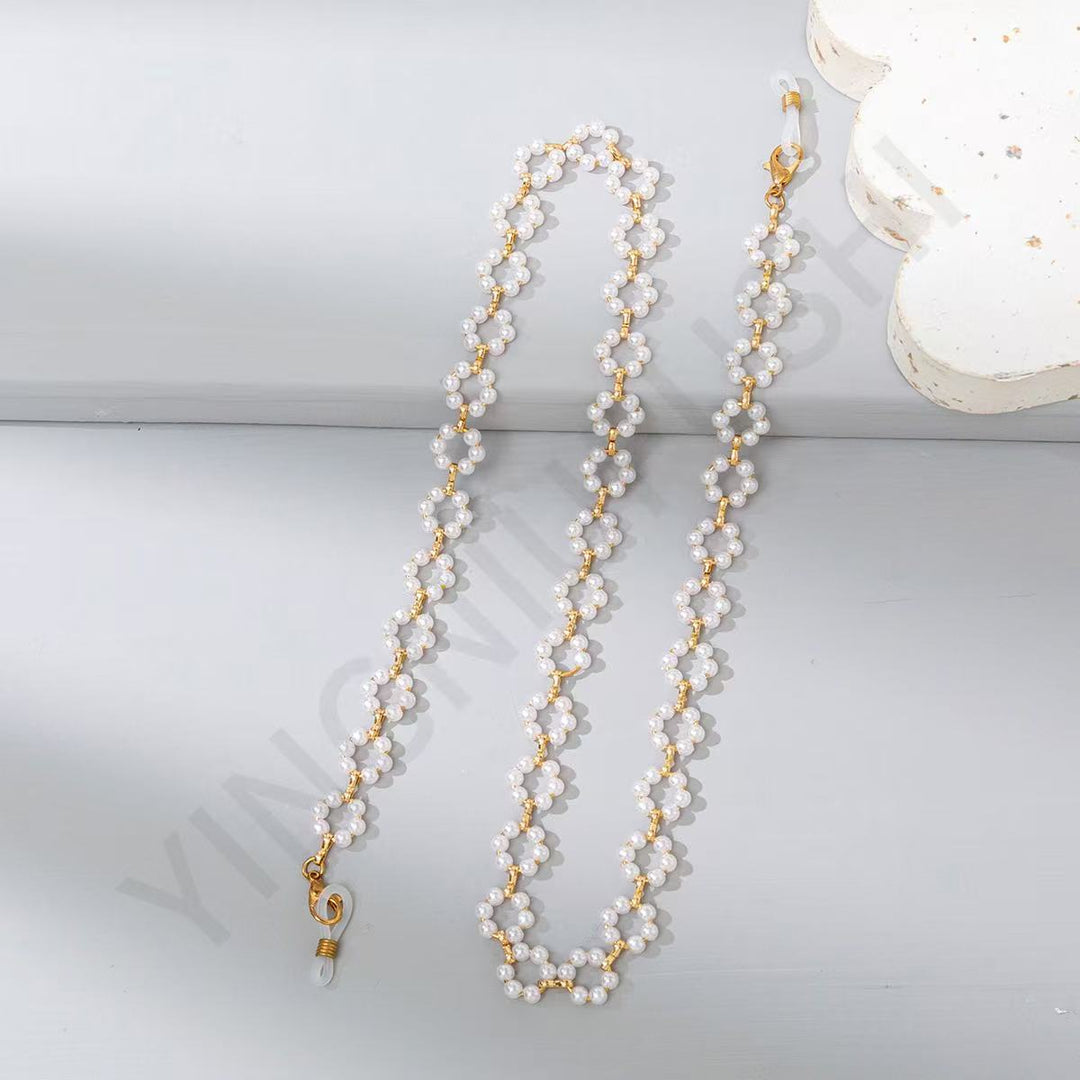 Elegant Pearl and Gold Chain Eyewear Holder Bowlift