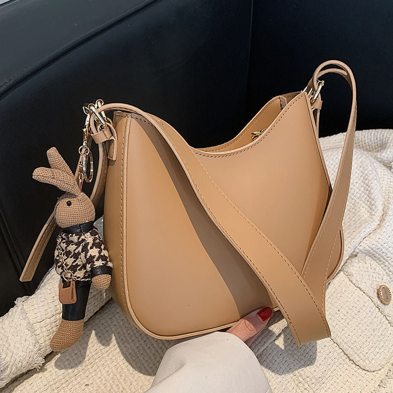 Elegant Everyday Shoulder Bag Bowlift