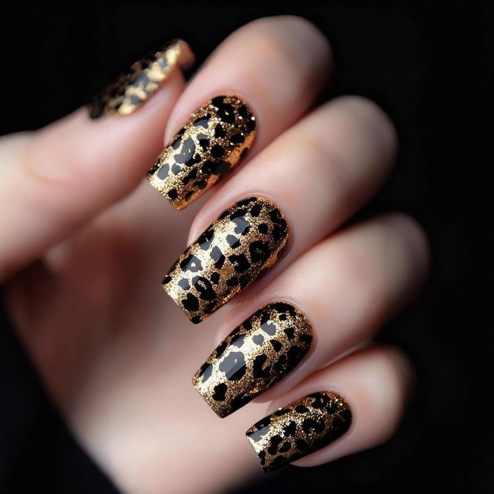 Artificial nails in elegant French tip design Bowlift