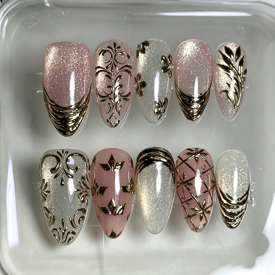 Luxurious Ornate Press-On Nail Art Set