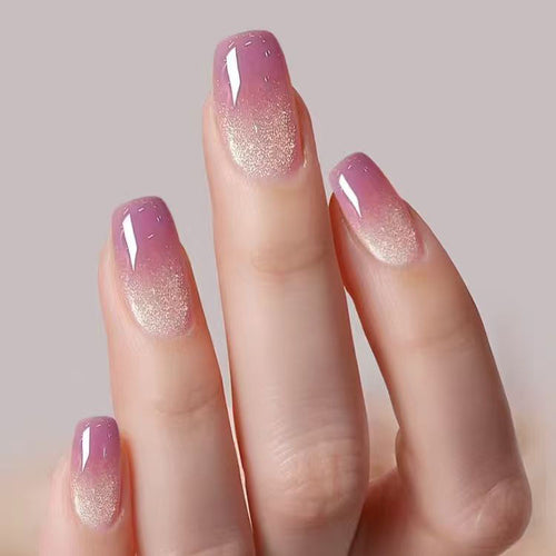 Artificial nails with ombre finish Bowlift