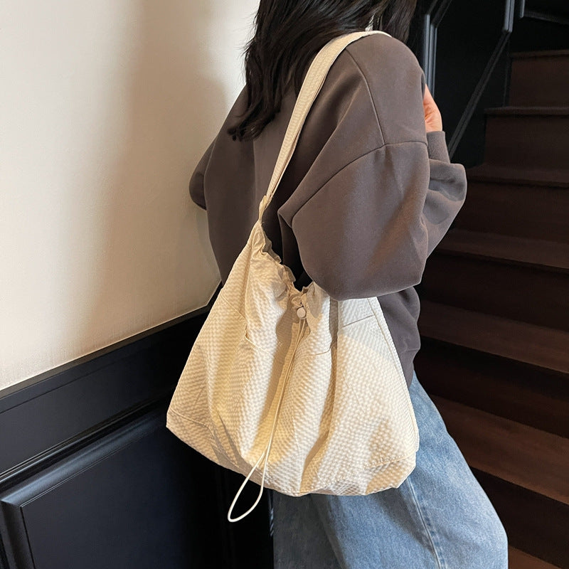 Lightweight Drawstring Weekend Tote Bowlift
