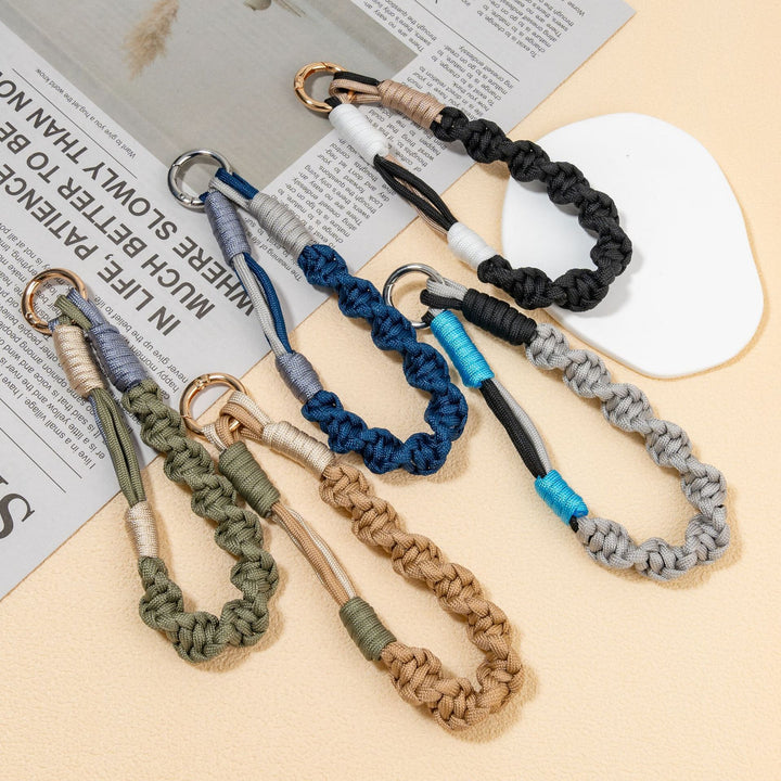 Paracord Keychain Bowlift