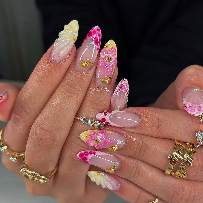 Artificial nails with exclusive flower design Bowlift