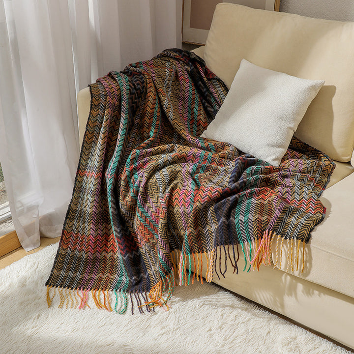 Cozy Geometric Patterned Throw Blanket Bowlift