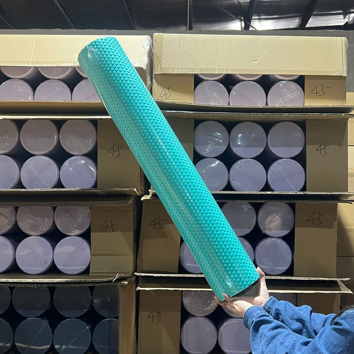 Massage roll with dotted surface Bowlift